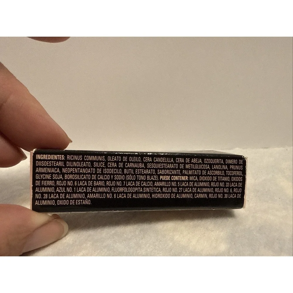 Mary Kay Crème Lipstick Red Rouge # 022850 Discontinued - New in Box